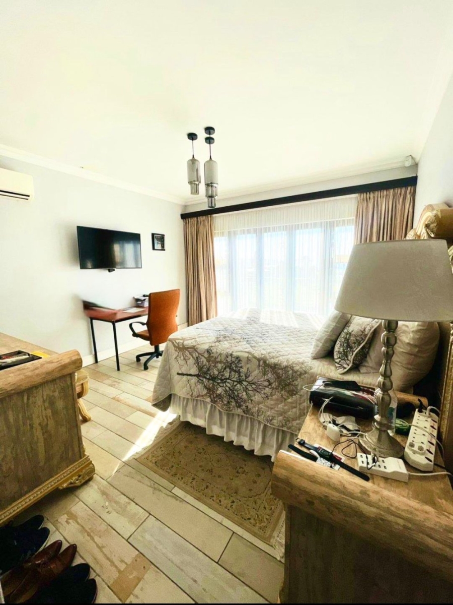 5 Bedroom Property for Sale in Gonubie Eastern Cape